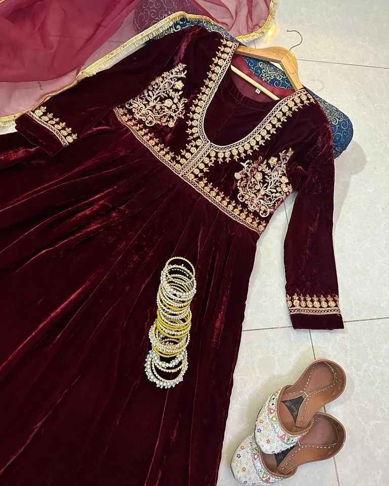 Velvet Embroided Maxi With Lace Dupatta And Trouser