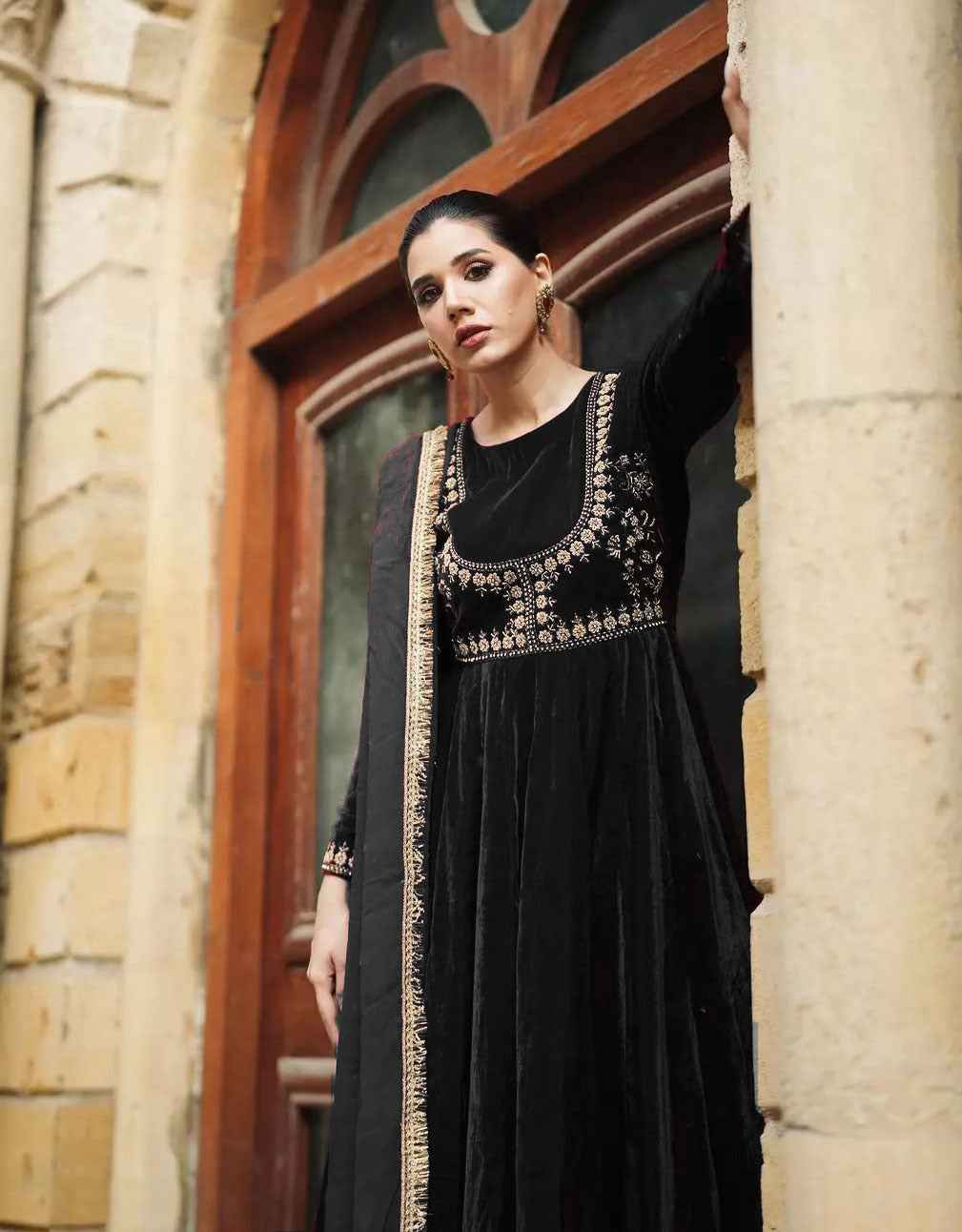 Velvet Embroided Maxi With Lace Dupatta And Trouser